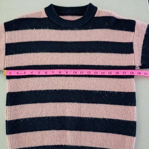 Chunky Black & Pink Striped Ribbed Sweater – Medium - Picture 8 of 12